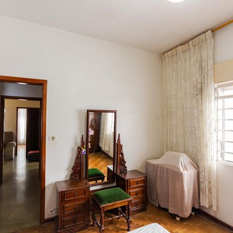 Casa para alugar com 274m², 2 quartos e 6 vagasQuarto 2