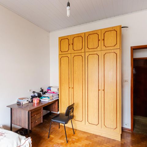 Casa para alugar com 274m², 2 quartos e 6 vagasQuarto 