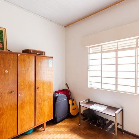 Casa para alugar com 274m², 2 quartos e 6 vagasQuarto 