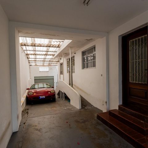 Casa para alugar com 274m², 2 quartos e 6 vagasGaragem