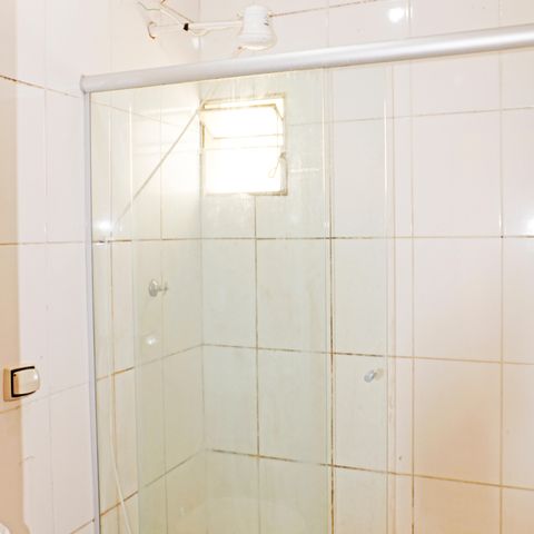 Casa para alugar com 50m², 2 quartos e 2 vagasBanheiro