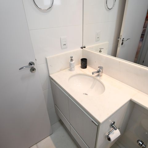 Apartamento à venda com 131m², 3 quartos e 3 vagasBanheiro 3