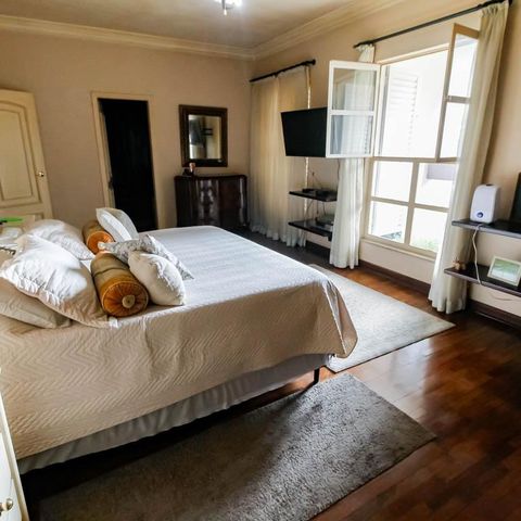 Casa à venda com 800m², 5 quartos e 6 vagas Casa à venda com 800m², 5 quartos e 6 vagasSuíte 1