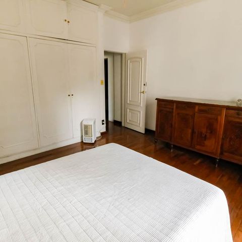 Casa à venda com 800m², 5 quartos e 6 vagas Casa à venda com 800m², 5 quartos e 6 vagasQuarto 2