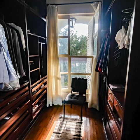 Casa à venda com 800m², 5 quartos e 6 vagas Casa à venda com 800m², 5 quartos e 6 vagasCloset da suíte 1