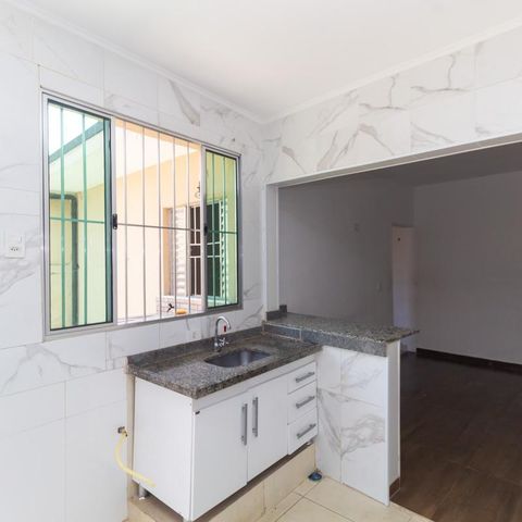 Casa à venda com 40m², 1 quarto e 1 vaga Casa à venda com 40m², 1 quarto e 1 vagaCozinha