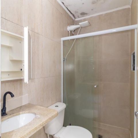 Casa à venda com 40m², 1 quarto e 1 vaga Casa à venda com 40m², 1 quarto e 1 vagaBanheiro