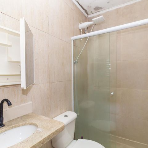 Casa à venda com 40m², 1 quarto e 1 vaga Casa à venda com 40m², 1 quarto e 1 vagaBanheiro
