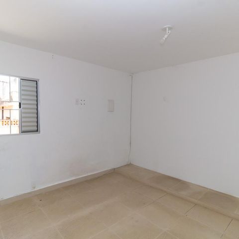 Casa à venda com 40m², 1 quarto e 1 vaga Casa à venda com 40m², 1 quarto e 1 vagaQuarto