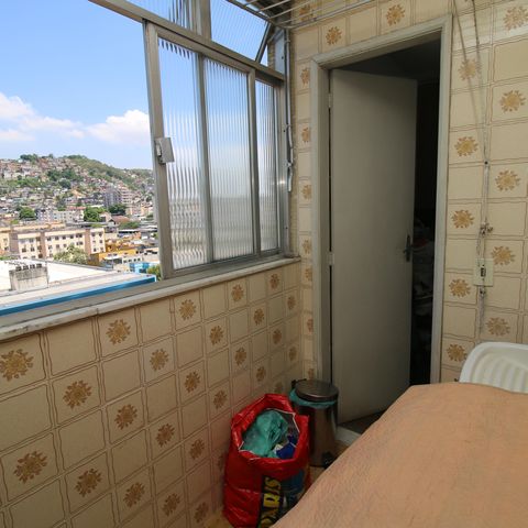 Apartamento à venda com 140m², 2 quartos e 1 vagaÁrea de Serviço