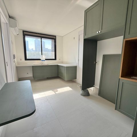 Apartamento à venda com 231m², 3 quartos e 4 vagas