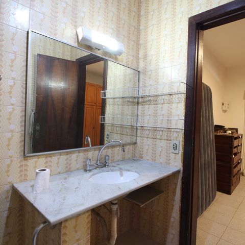 Casa à venda com 260m², 5 quartos e 3 vagas Banheiro da Suíte