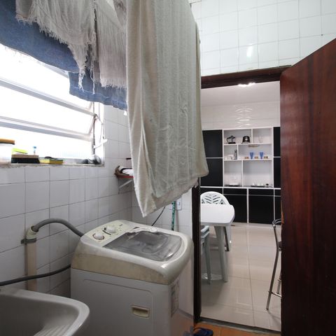 Casa à venda com 260m², 5 quartos e 3 vagasÁrea de Serviço