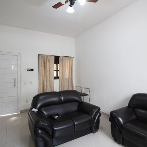 Casa à venda com 260m², 5 quartos e 3 vagasSala