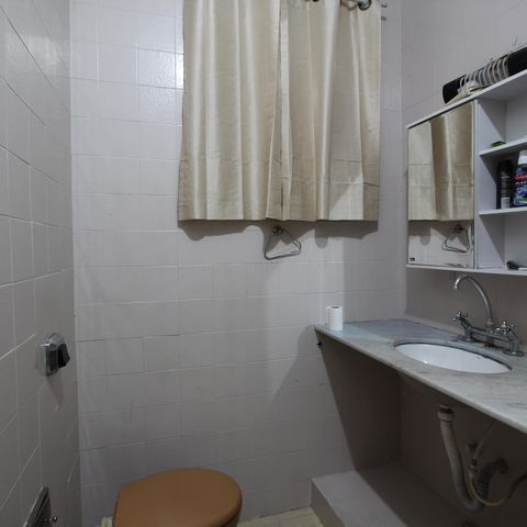 Casa à venda com 260m², 5 quartos e 3 vagasBanheiro Social