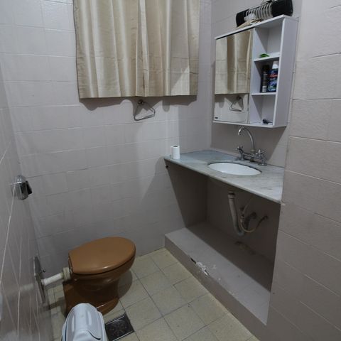Casa à venda com 260m², 5 quartos e 3 vagasBanheiro Social