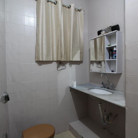 Casa à venda com 260m², 5 quartos e 3 vagasBanheiro Social
