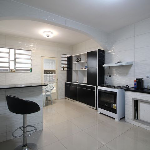 Casa à venda com 260m², 5 quartos e 3 vagasCozinha