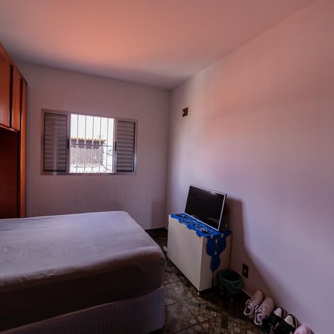 Casa à venda com 250m², 3 quartos e 2 vagas Casa à venda com 250m², 3 quartos e 2 vagasQuarto 1