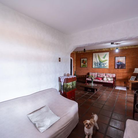 Casa à venda com 250m², 3 quartos e 2 vagas Casa à venda com 250m², 3 quartos e 2 vagasSala 2
