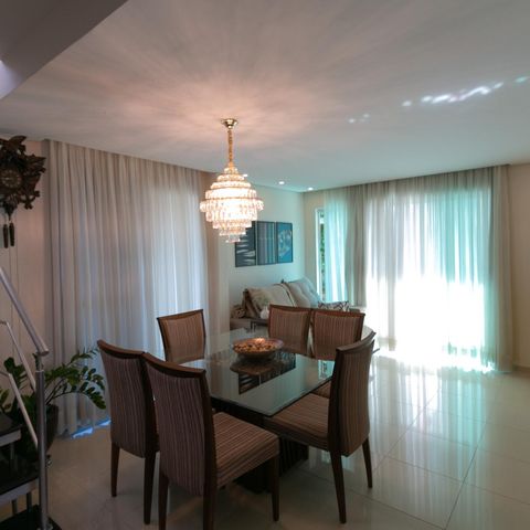 Apartamento à venda com 180m², 3 quartos e 2 vagas Apartamento à venda com 180m², 3 quartos e 2 vagasSala de Jantar
