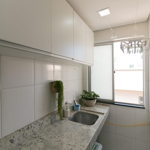 Apartamento à venda com 180m², 3 quartos e 2 vagas Apartamento à venda com 180m², 3 quartos e 2 vagasÁrea de Serviço
