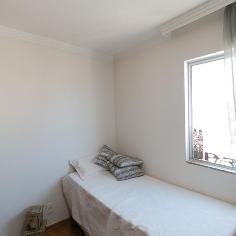 Apartamento à venda com 180m², 3 quartos e 2 vagas Apartamento à venda com 180m², 3 quartos e 2 vagasQuarto 2