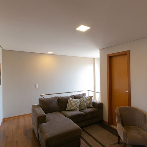 Apartamento à venda com 180m², 3 quartos e 2 vagas Apartamento à venda com 180m², 3 quartos e 2 vagasSala