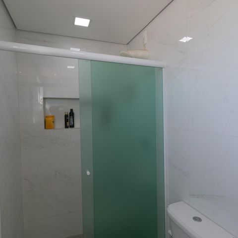 Apartamento à venda com 180m², 3 quartos e 2 vagas Apartamento à venda com 180m², 3 quartos e 2 vagasBanheiro Social