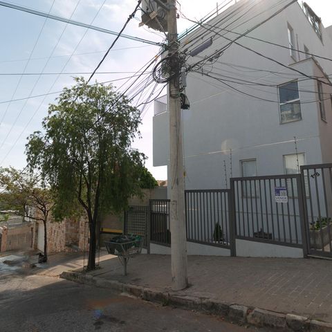 Apartamento à venda com 180m², 3 quartos e 2 vagas Apartamento à venda com 180m², 3 quartos e 2 vagasFachada
