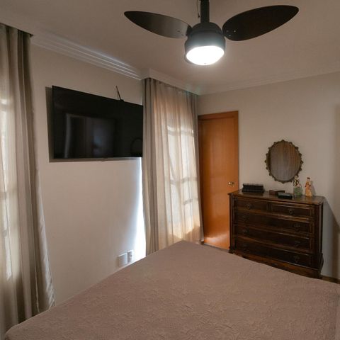 Apartamento à venda com 180m², 3 quartos e 2 vagas Apartamento à venda com 180m², 3 quartos e 2 vagasSuite