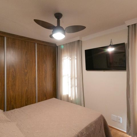 Apartamento à venda com 180m², 3 quartos e 2 vagas Apartamento à venda com 180m², 3 quartos e 2 vagasSuite