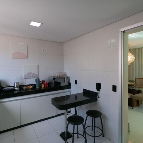 Apartamento à venda com 180m², 3 quartos e 2 vagas Apartamento à venda com 180m², 3 quartos e 2 vagasCozinha