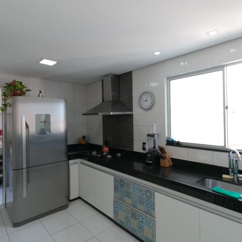 Apartamento à venda com 180m², 3 quartos e 2 vagas Apartamento à venda com 180m², 3 quartos e 2 vagasCozinha