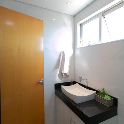 Apartamento à venda com 180m², 3 quartos e 2 vagas Apartamento à venda com 180m², 3 quartos e 2 vagasBanheiro Social