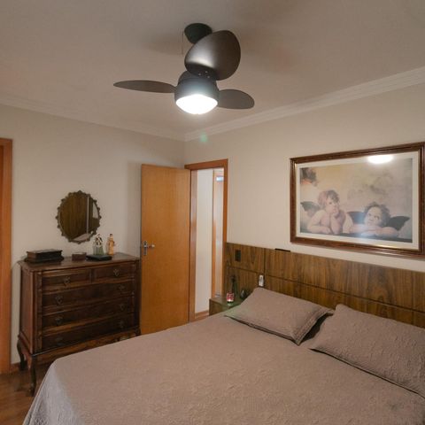 Apartamento à venda com 180m², 3 quartos e 2 vagas Apartamento à venda com 180m², 3 quartos e 2 vagasSuite