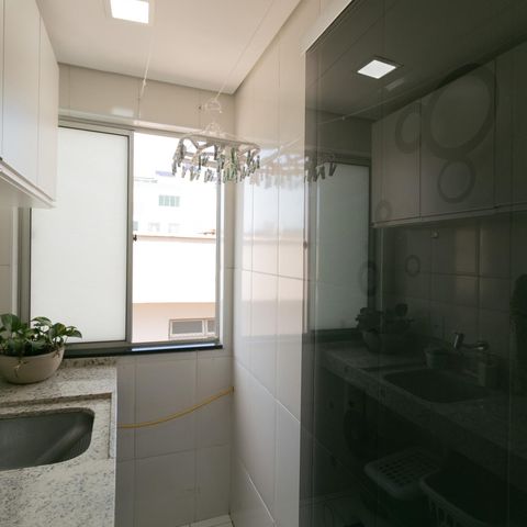 Apartamento à venda com 180m², 3 quartos e 2 vagas Apartamento à venda com 180m², 3 quartos e 2 vagasÁrea de Serviço