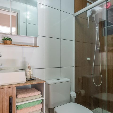 Apartamento à venda com 52m², 2 quartos e 1 vaga Apartamento à venda com 52m², 2 quartos e 1 vagaBanheiro