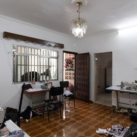 Casa à venda com 190m², 3 quartos e 4 vagas Casa à venda com 190m², 3 quartos e 4 vagasSala