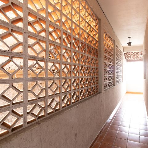 Casa à venda com 190m², 3 quartos e 4 vagas Casa à venda com 190m², 3 quartos e 4 vagasCorredor