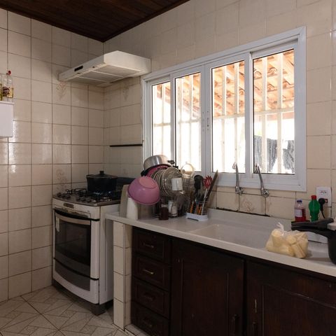 Casa à venda com 190m², 3 quartos e 4 vagas Casa à venda com 190m², 3 quartos e 4 vagasCozinha