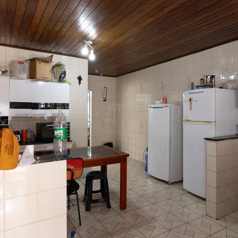 Casa à venda com 190m², 3 quartos e 4 vagas Casa à venda com 190m², 3 quartos e 4 vagasCozinha