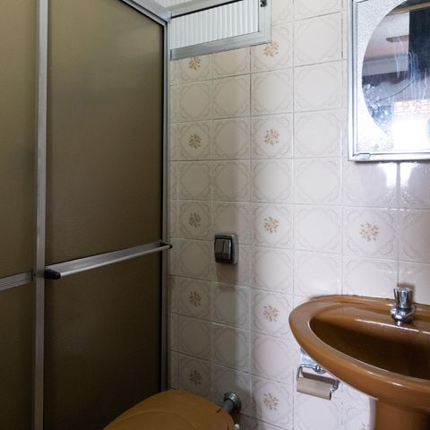 Casa à venda com 190m², 3 quartos e 4 vagas Casa à venda com 190m², 3 quartos e 4 vagasBanheiro da Suíte