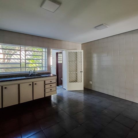 Casa à venda com 125m², 2 quartos e 1 vaga Casa à venda com 125m², 2 quartos e 1 vagaCozinha