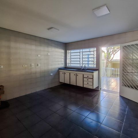 Casa à venda com 125m², 2 quartos e 1 vaga Casa à venda com 125m², 2 quartos e 1 vagaCozinha