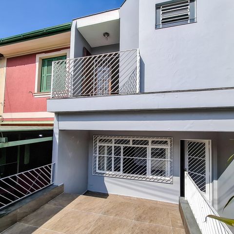 Casa à venda com 125m², 2 quartos e 1 vaga Casa à venda com 125m², 2 quartos e 1 vagaCobertura