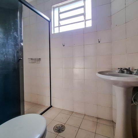 Casa à venda com 125m², 2 quartos e 1 vaga Casa à venda com 125m², 2 quartos e 1 vagaQuarto 01 Banheiro