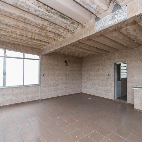 Casa à venda com 296m², 4 quartos e 2 vagas Casa à venda com 296m², 4 quartos e 2 vagasSalão coberto do terraço