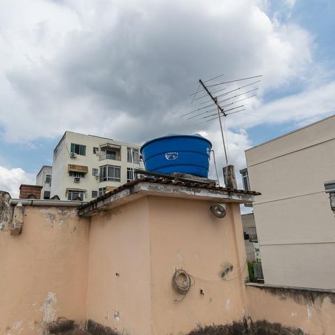 Casa à venda com 296m², 4 quartos e 2 vagas Casa à venda com 296m², 4 quartos e 2 vagasTerraço