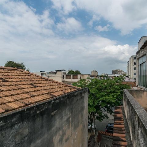 Casa à venda com 296m², 4 quartos e 2 vagas Casa à venda com 296m², 4 quartos e 2 vagasVista do Terraço